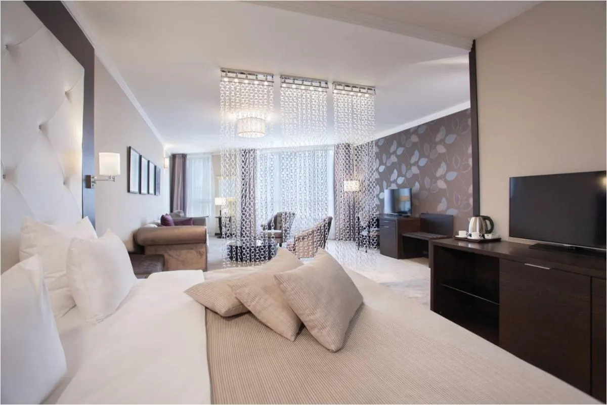Hotel Constantine the Great — 3
