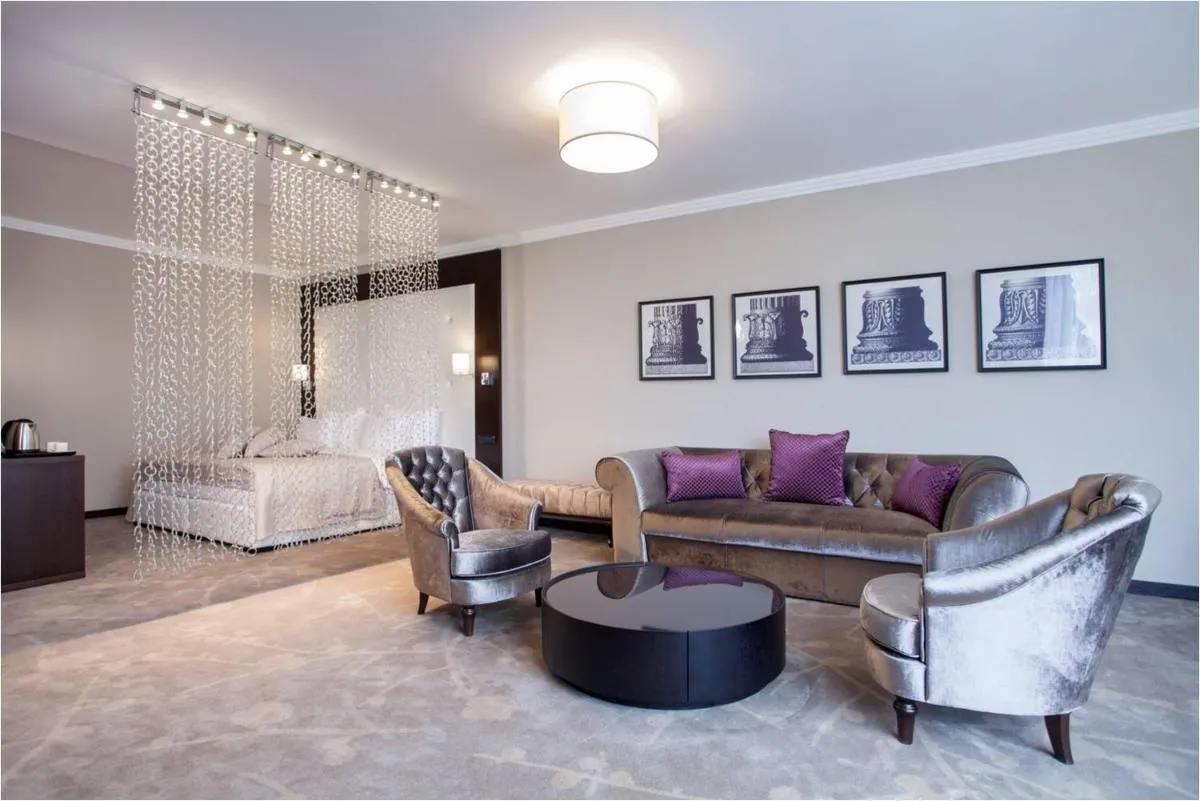 Hotel Constantine the Great — 2