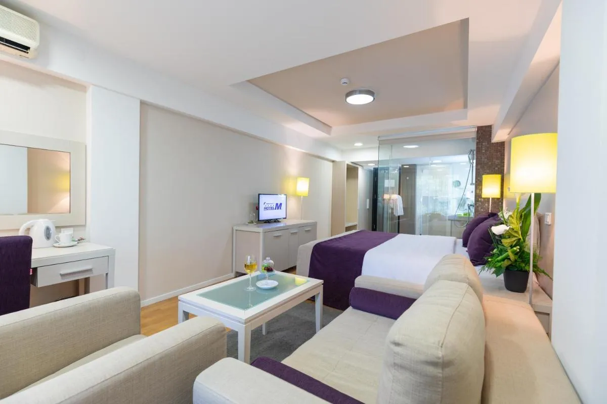 Hotel M — 5