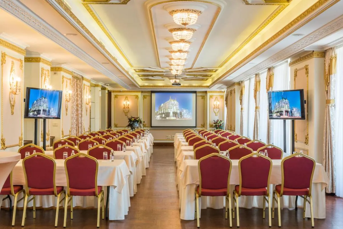 Hotel Moskva — 5