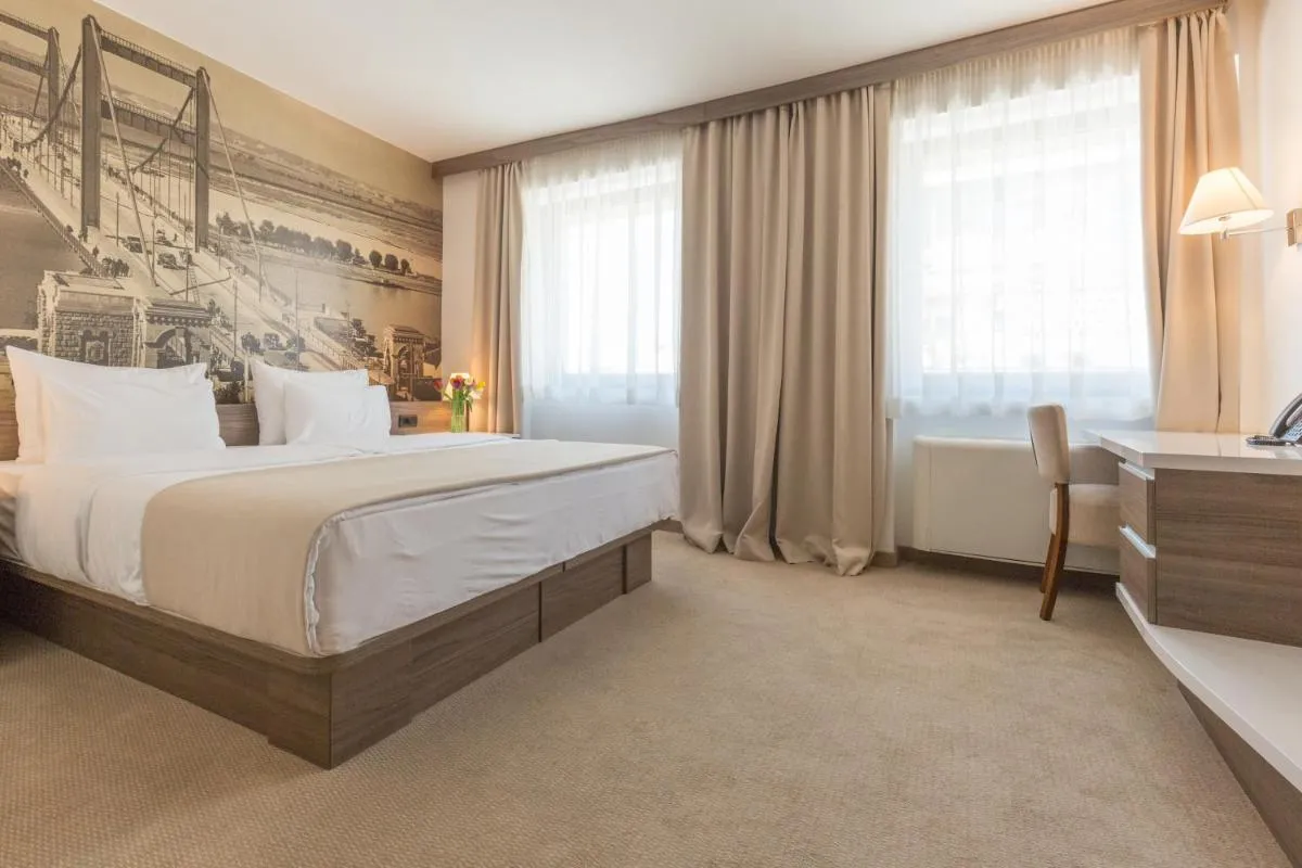 Hotel Royal Inn — 2