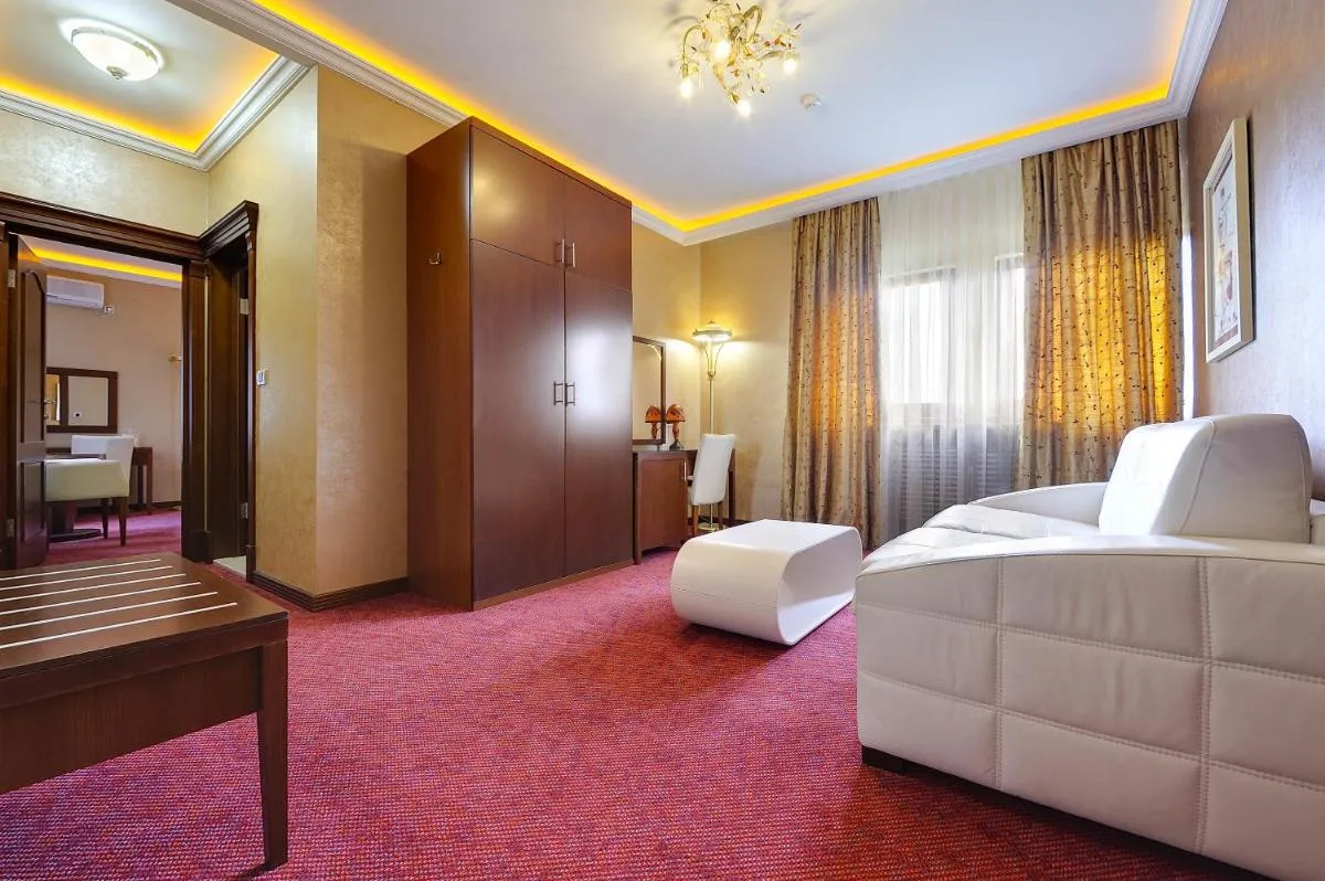 Hotel Sucevic Garni — 2