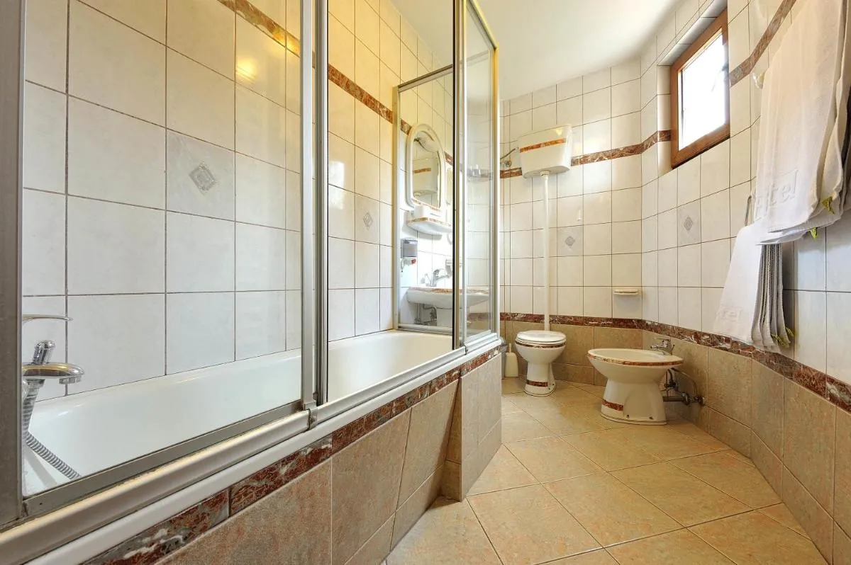 Hotel Sucevic Garni — 3