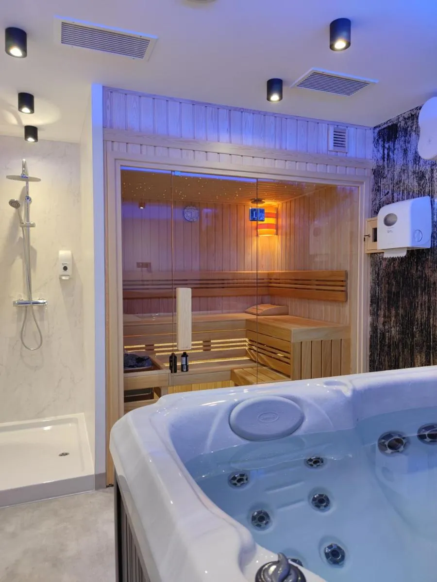 Joy 5 Hotel & SPA — 4