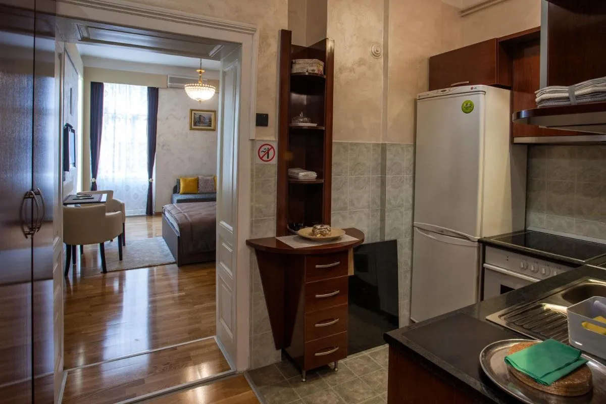 Knez Mihailova Apartman — 3