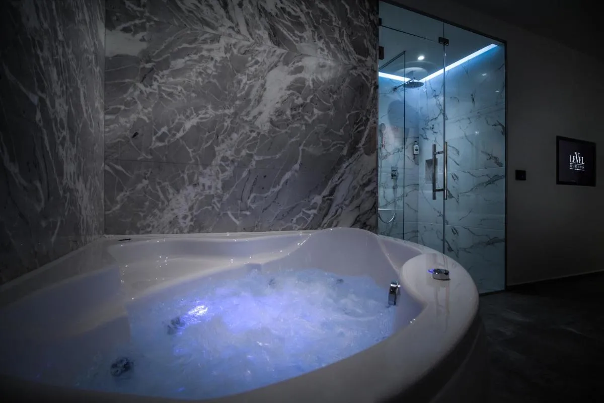 Level Luxury Suites — 3