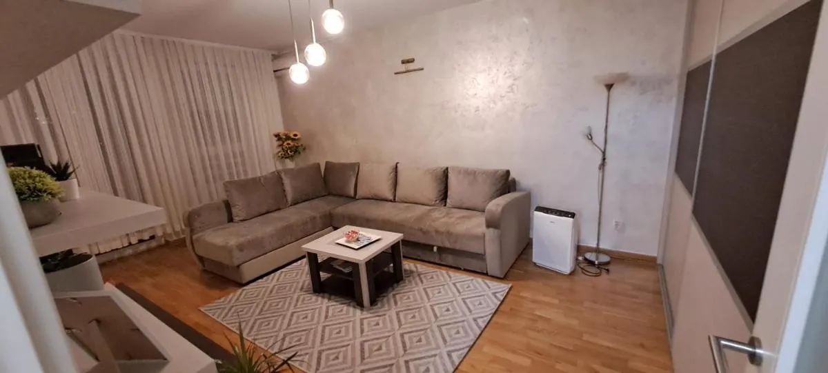 MANHATTAN APARTMAN Belvil — 2