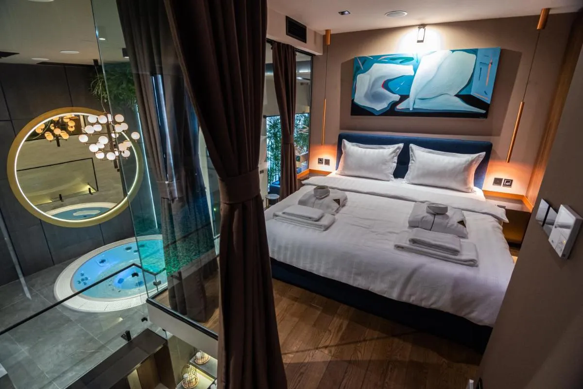 Marconio Wellness Private Pool & SPA – City Center — 2