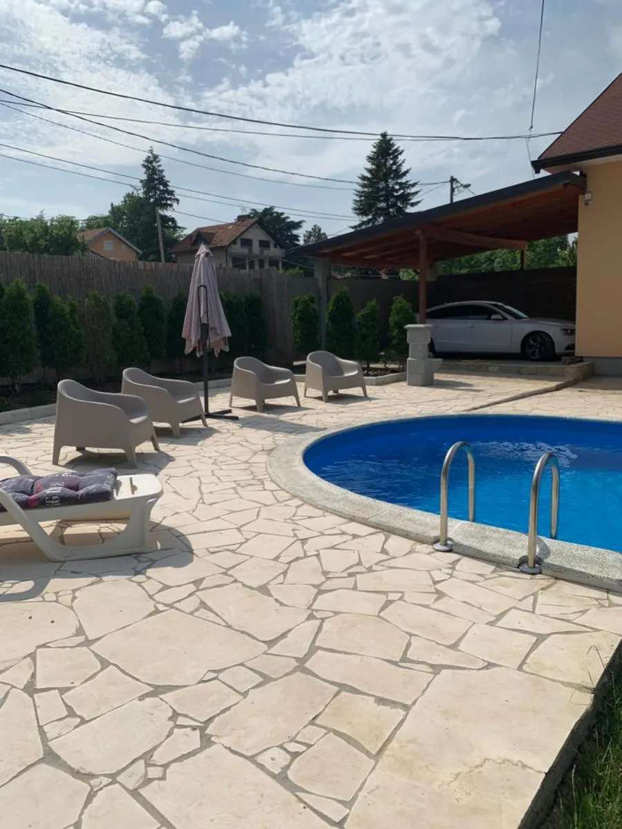 Mika’s Poolhouse — 3