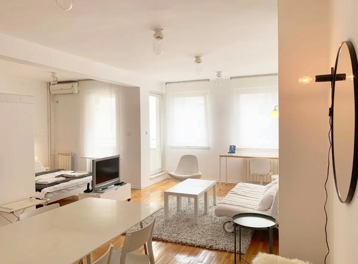 Miu Arena Apartment — 5