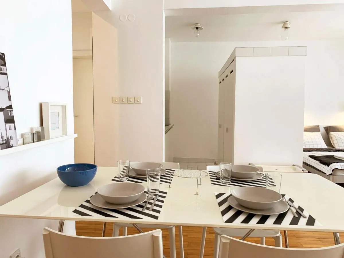 Miu Arena Apartment — 3