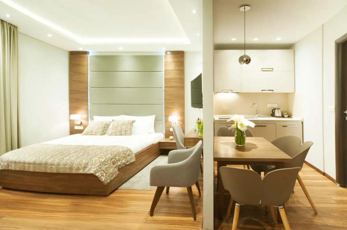 NV Luxury Suites & Spa — 2