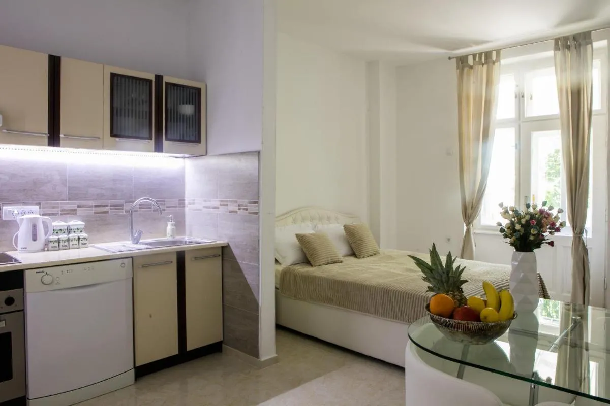Natalie’s Apartment — 4