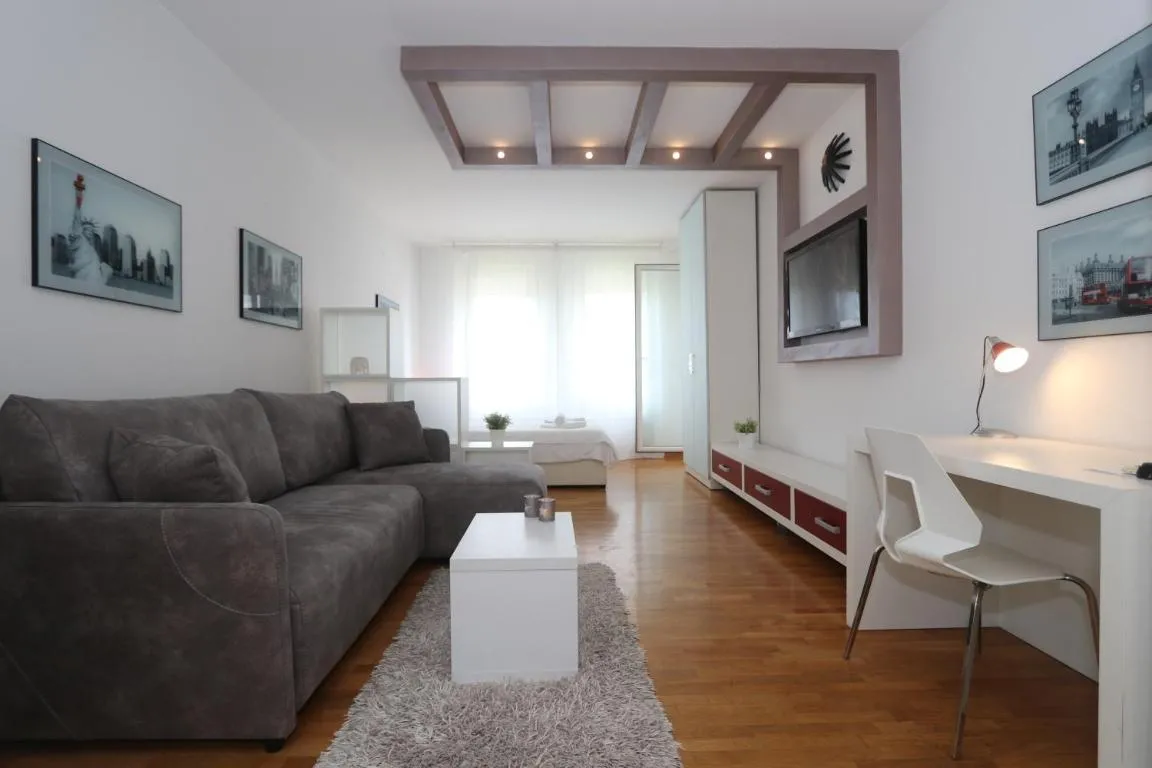 New Belgrade Apartment Belville, parking 5 evra dan