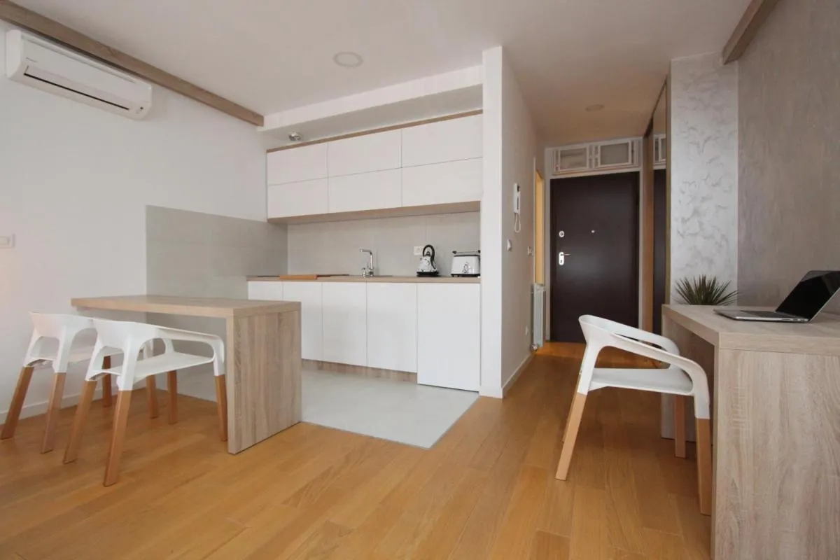New Belgrade Apartments Magnetic, parking 5 evra dan — 4
