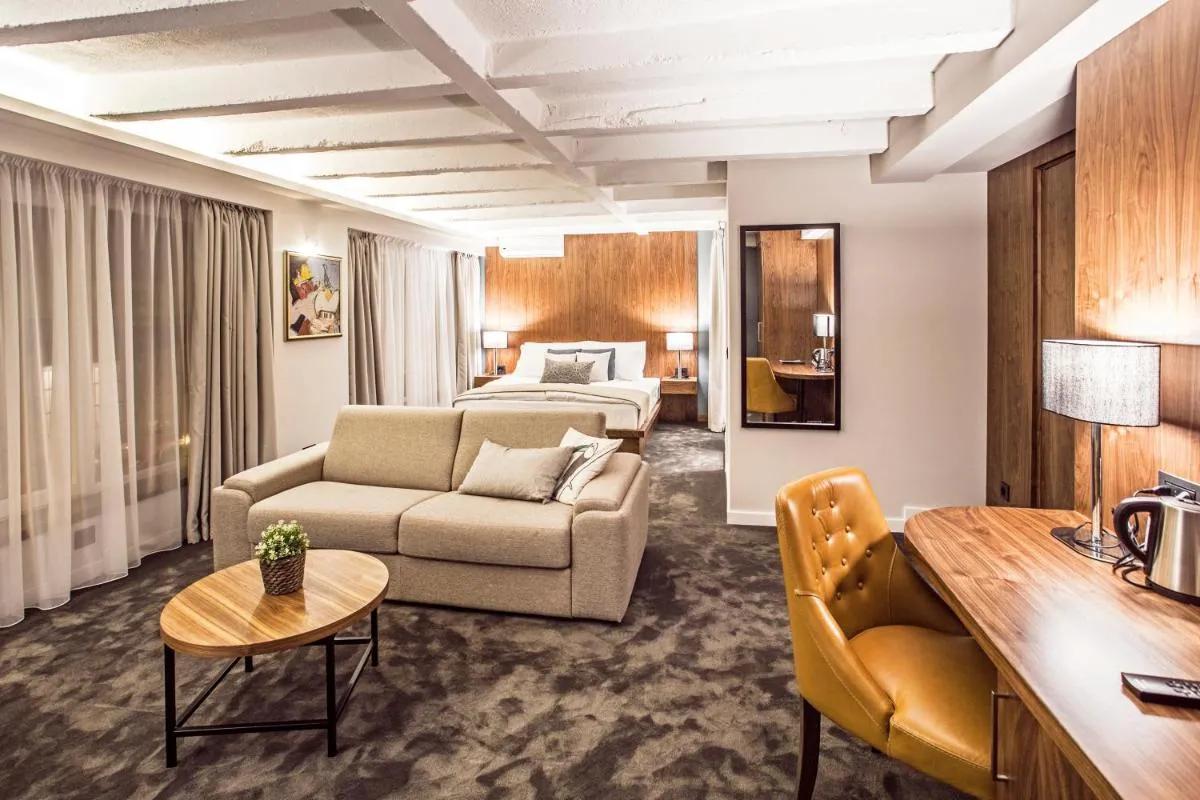 Nomad Luxury Suites — 2
