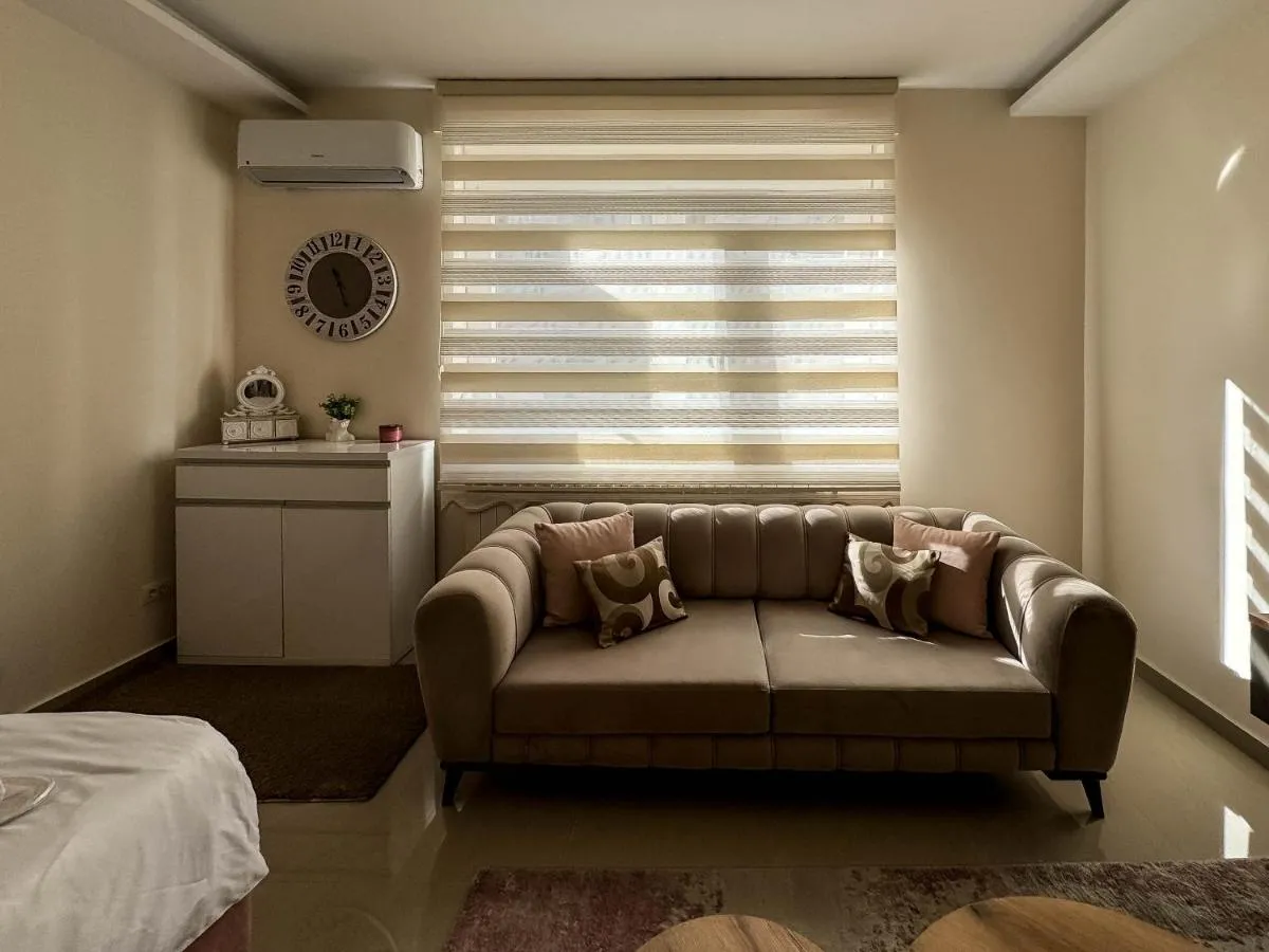 Old Town Central Apartment — 2