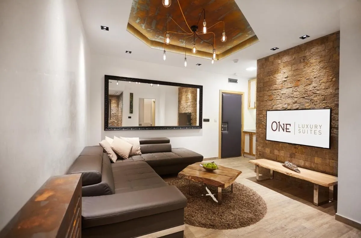 One Luxury Suites — 4