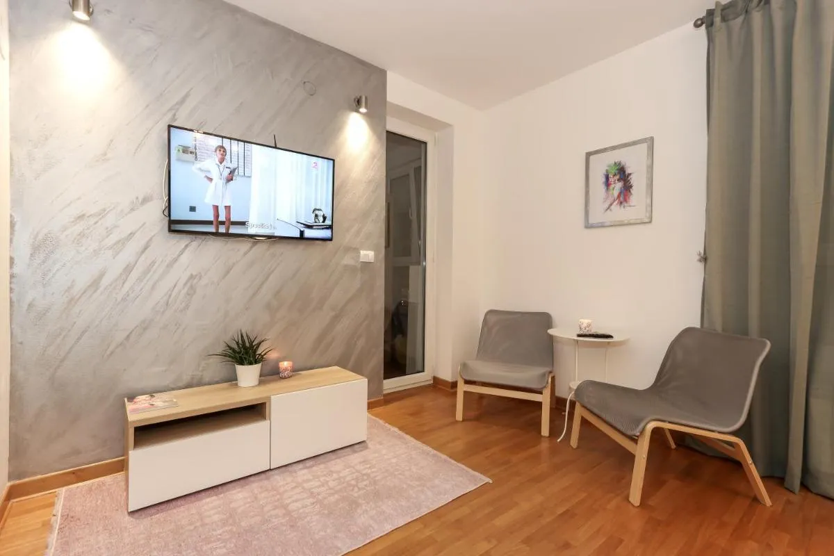 Portago – Stan na dan Belvil Novi Beograd — 5