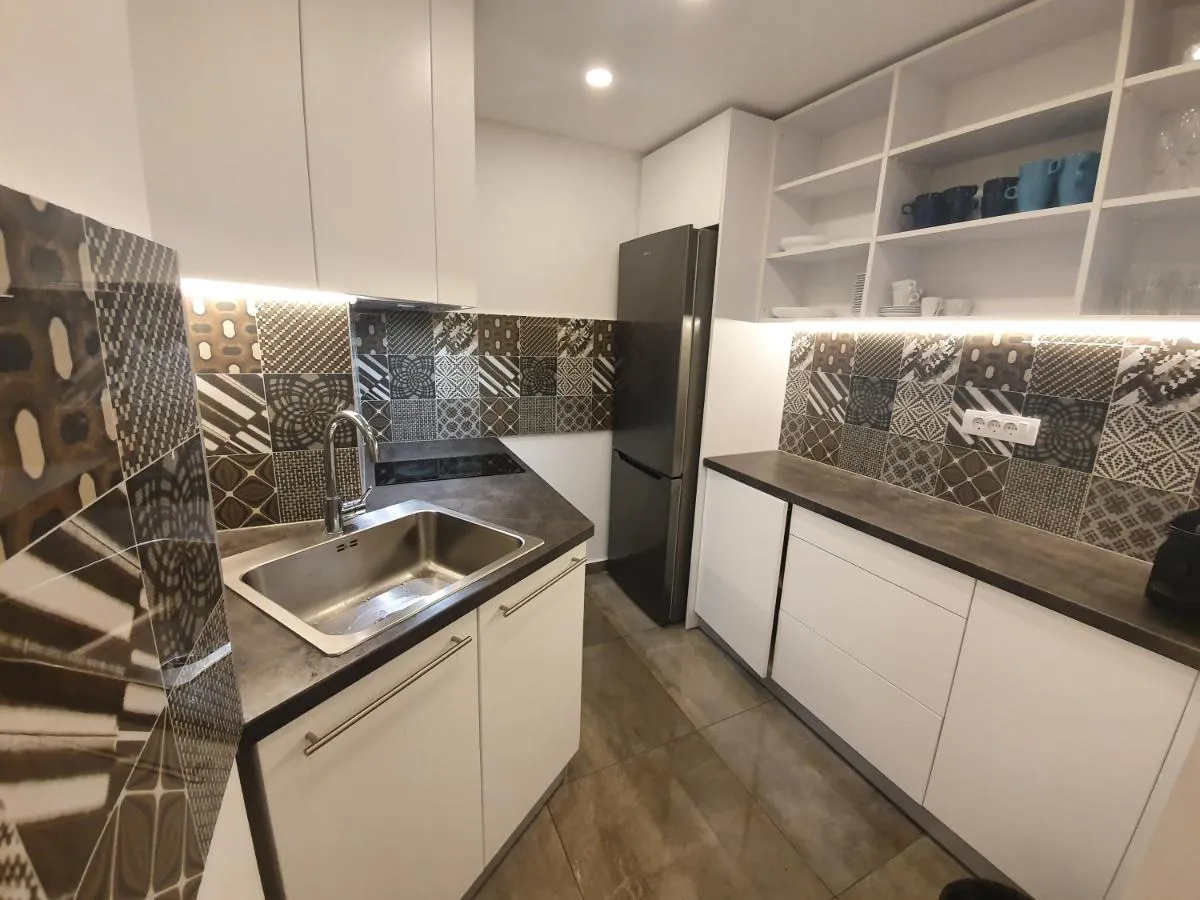 Premium Crown Suites — 2
