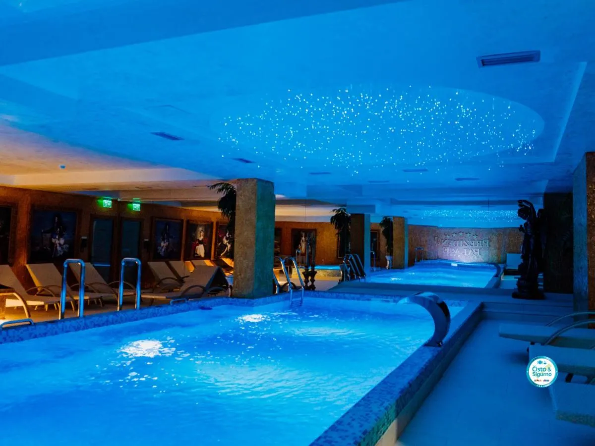 Prezident Palace Belgrade – Adults Only — 5
