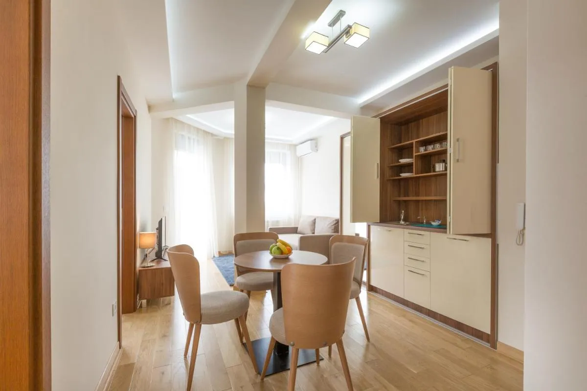 Prime Hotel Garni — 4