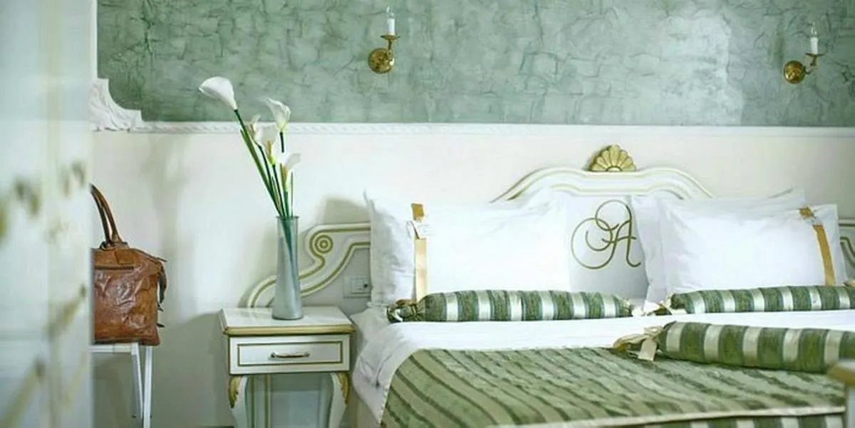 Queen’s Astoria Design Hotel — 5