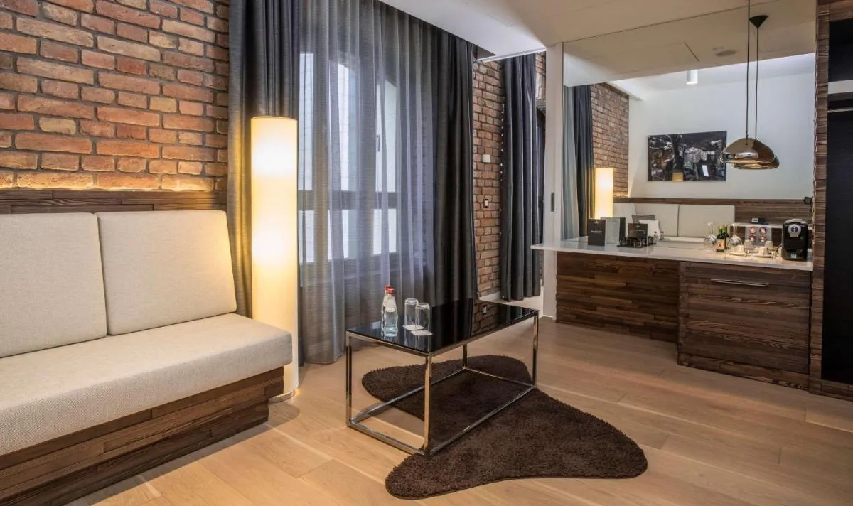 Radisson Collection Hotel, Old Mill Belgrade — 3
