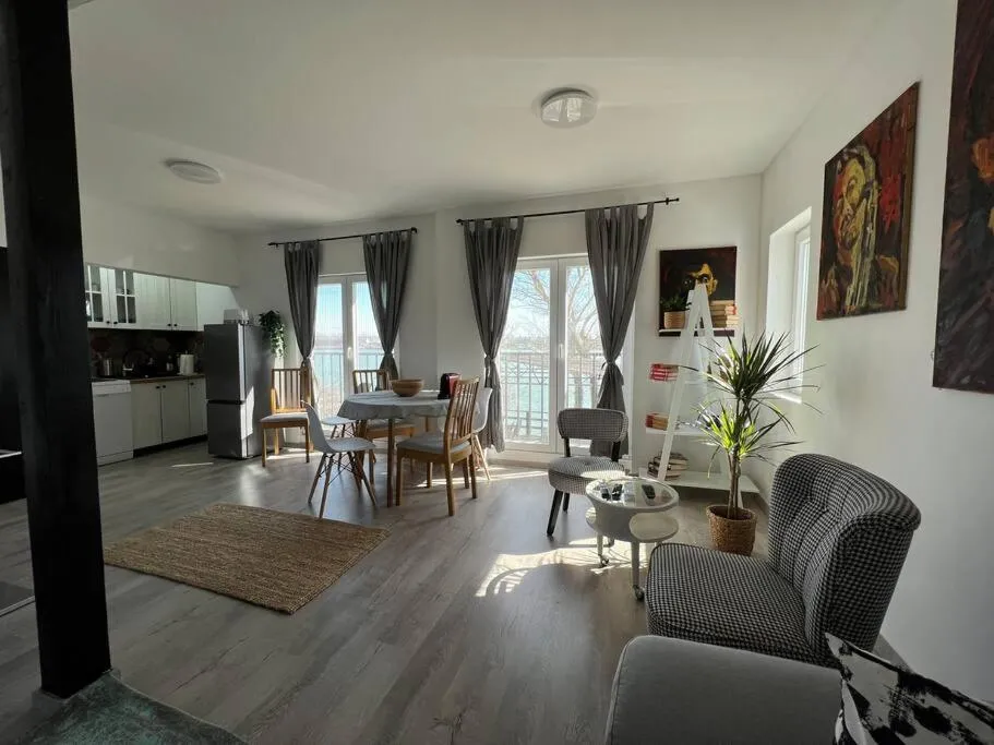 River House Zizi — 2