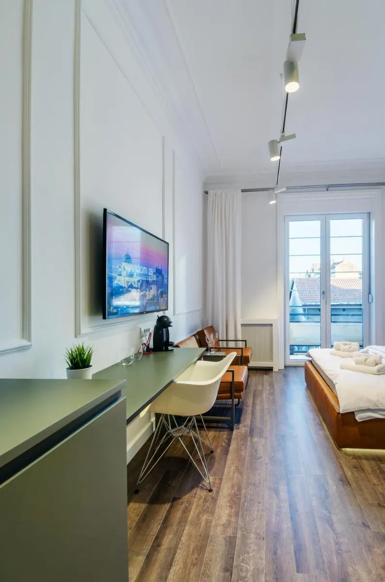 Room 25 Belgrade — 5