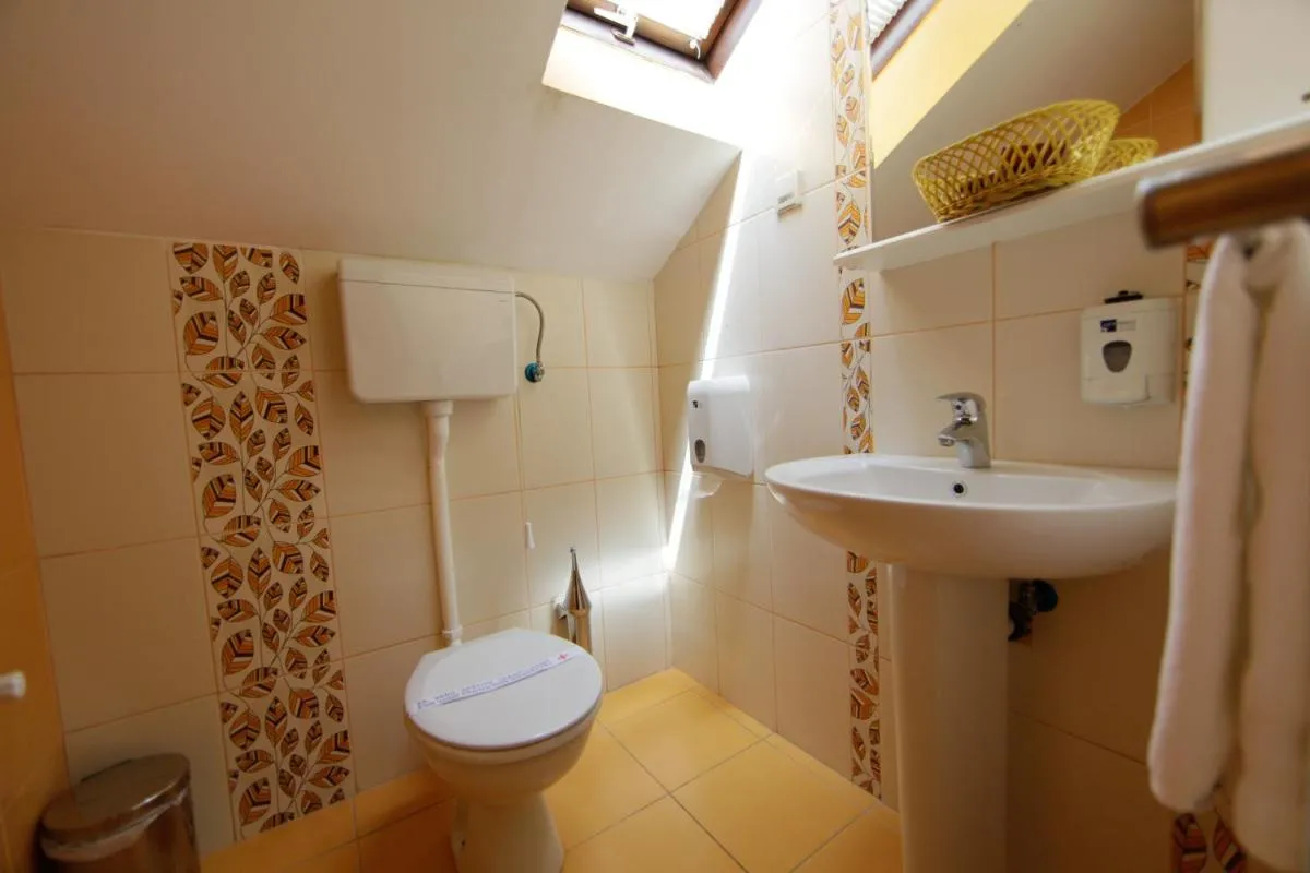 Rooms Konak Mikan — 3
