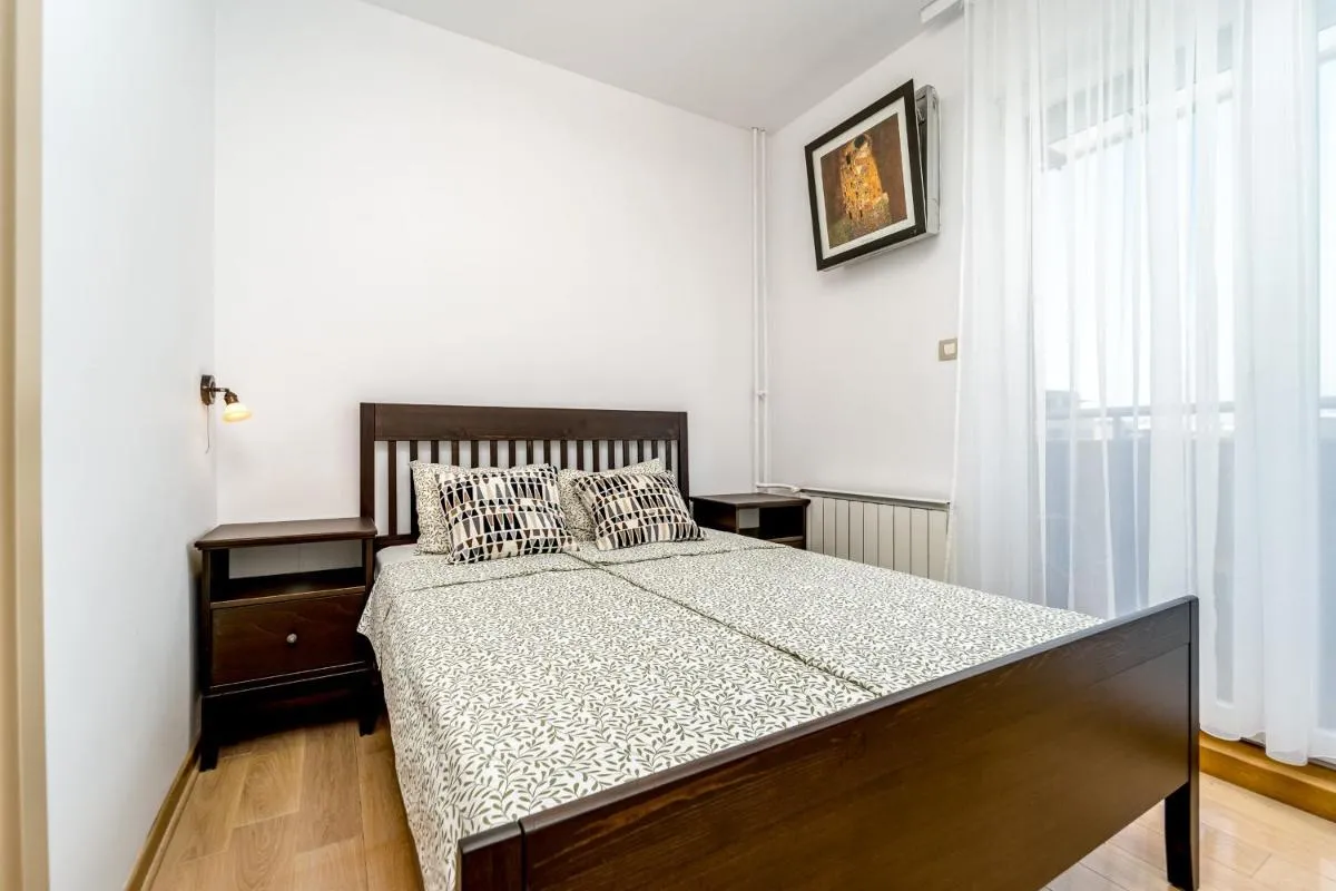 Royal One Bedroom — 2