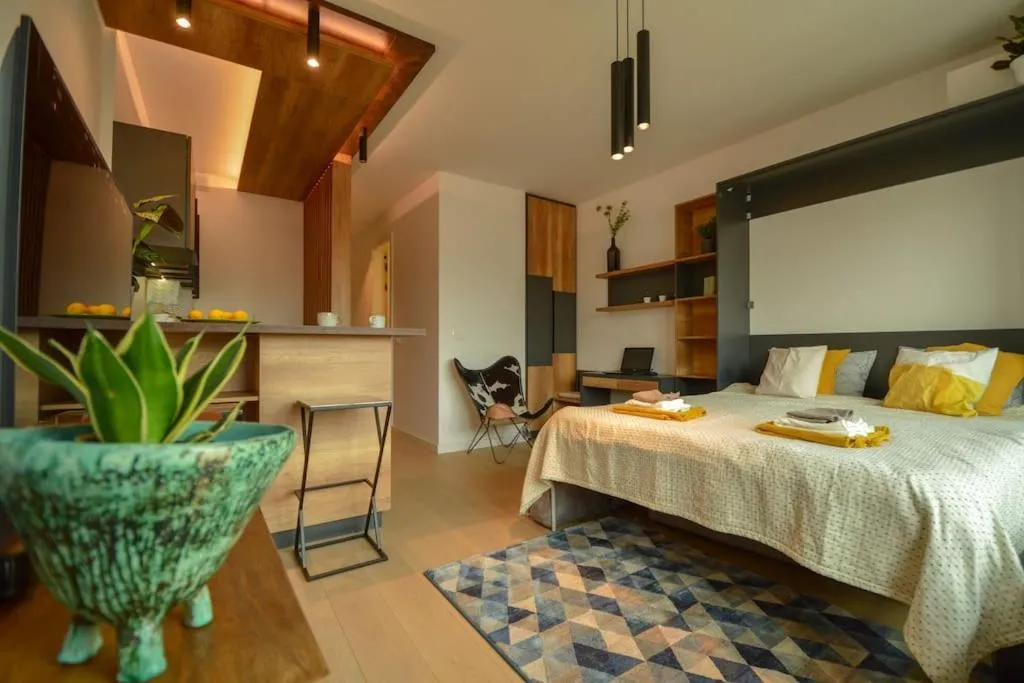 STUDIO K district (central BG+private parking) — 1