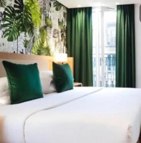 Seven Luxury Suites — 4