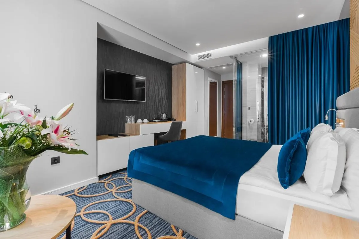 Sky Hotel — 3