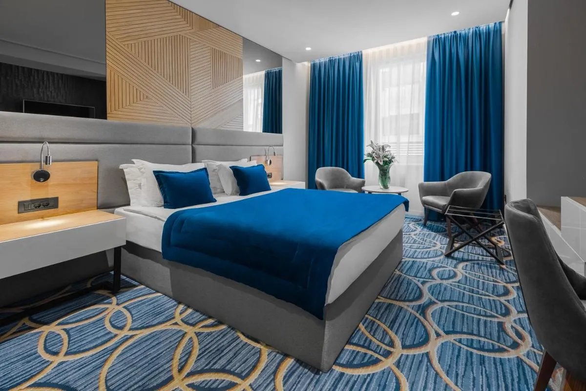 Sky Hotel — 2