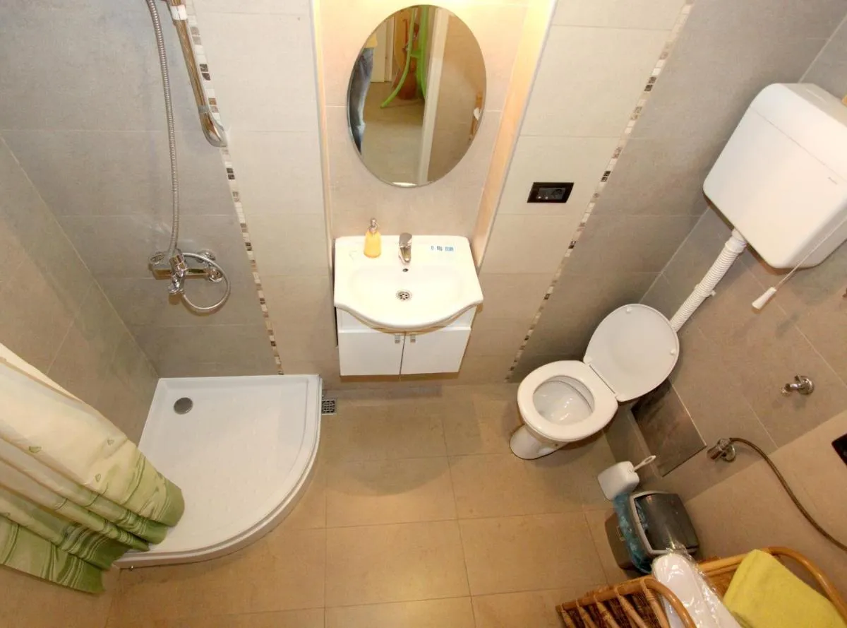 Sneki Apartment — 3