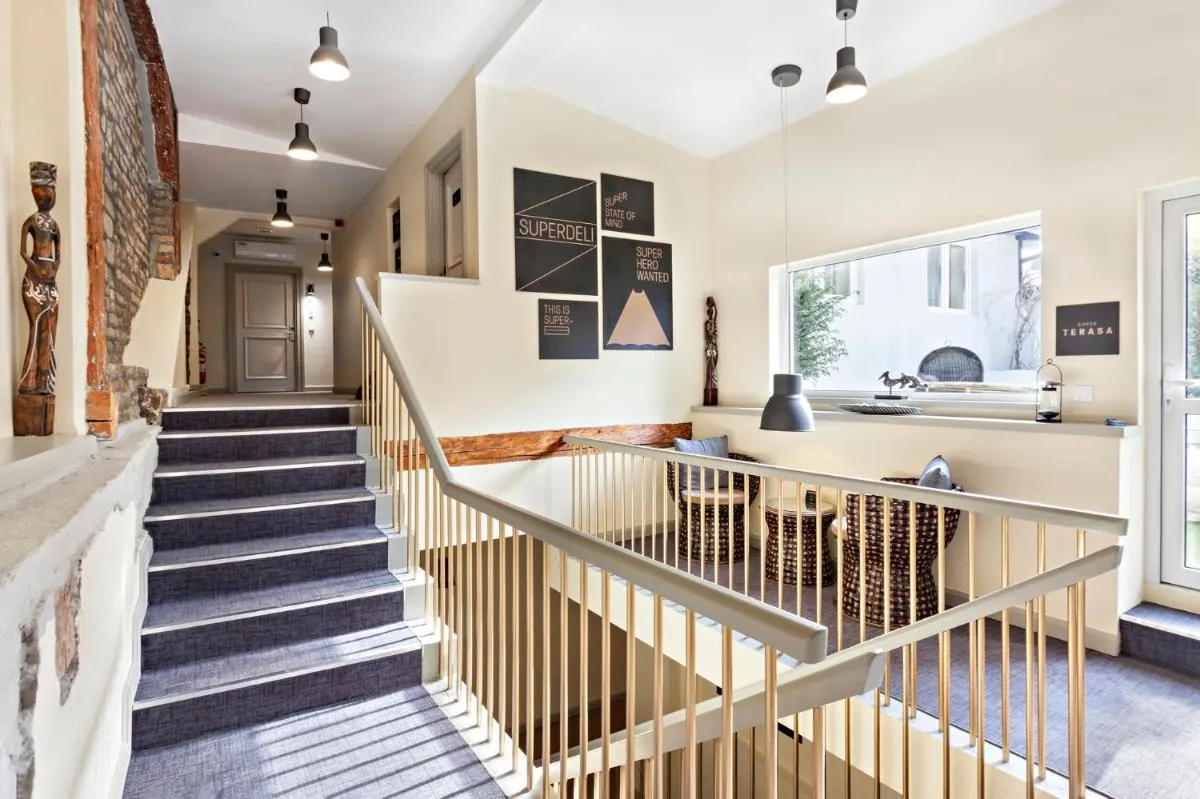 SuperB Luxury Suites — 4