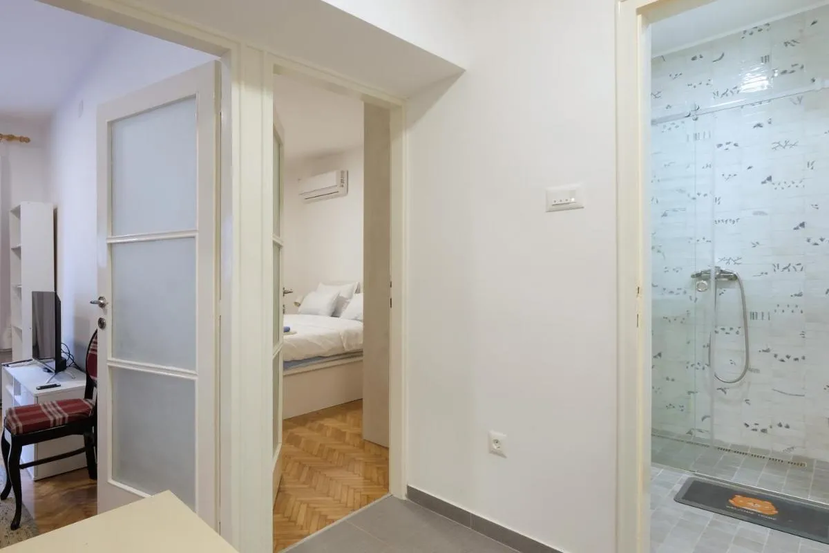The 7 Apartment — 3