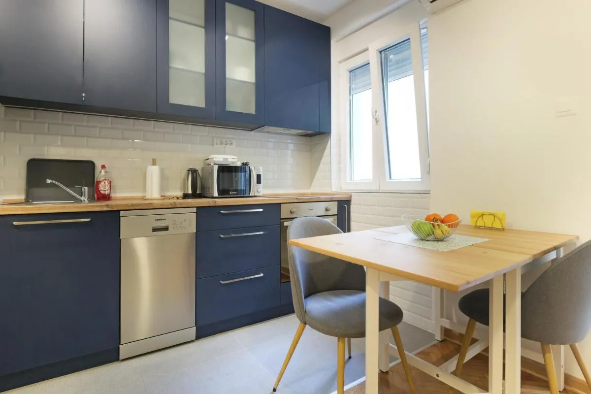 The 7 Apartment — 4