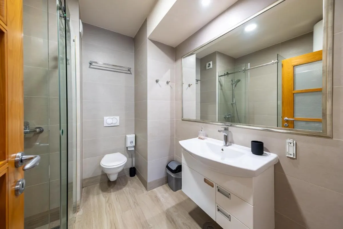 Top Central Apartments — 3