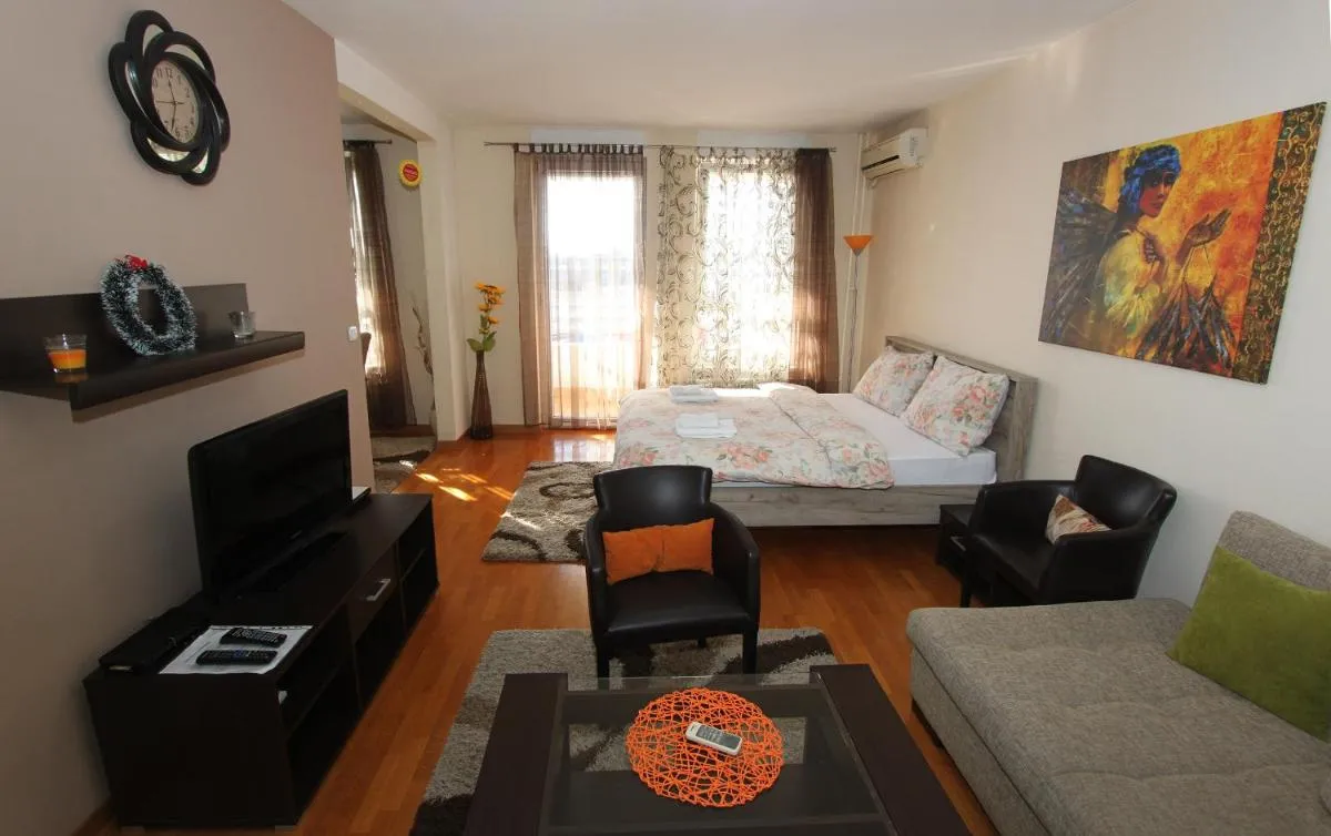 Twin Belville Apartments — 3