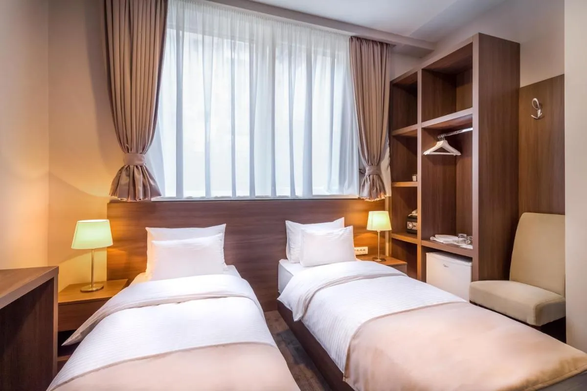 Veneti Suites — 2