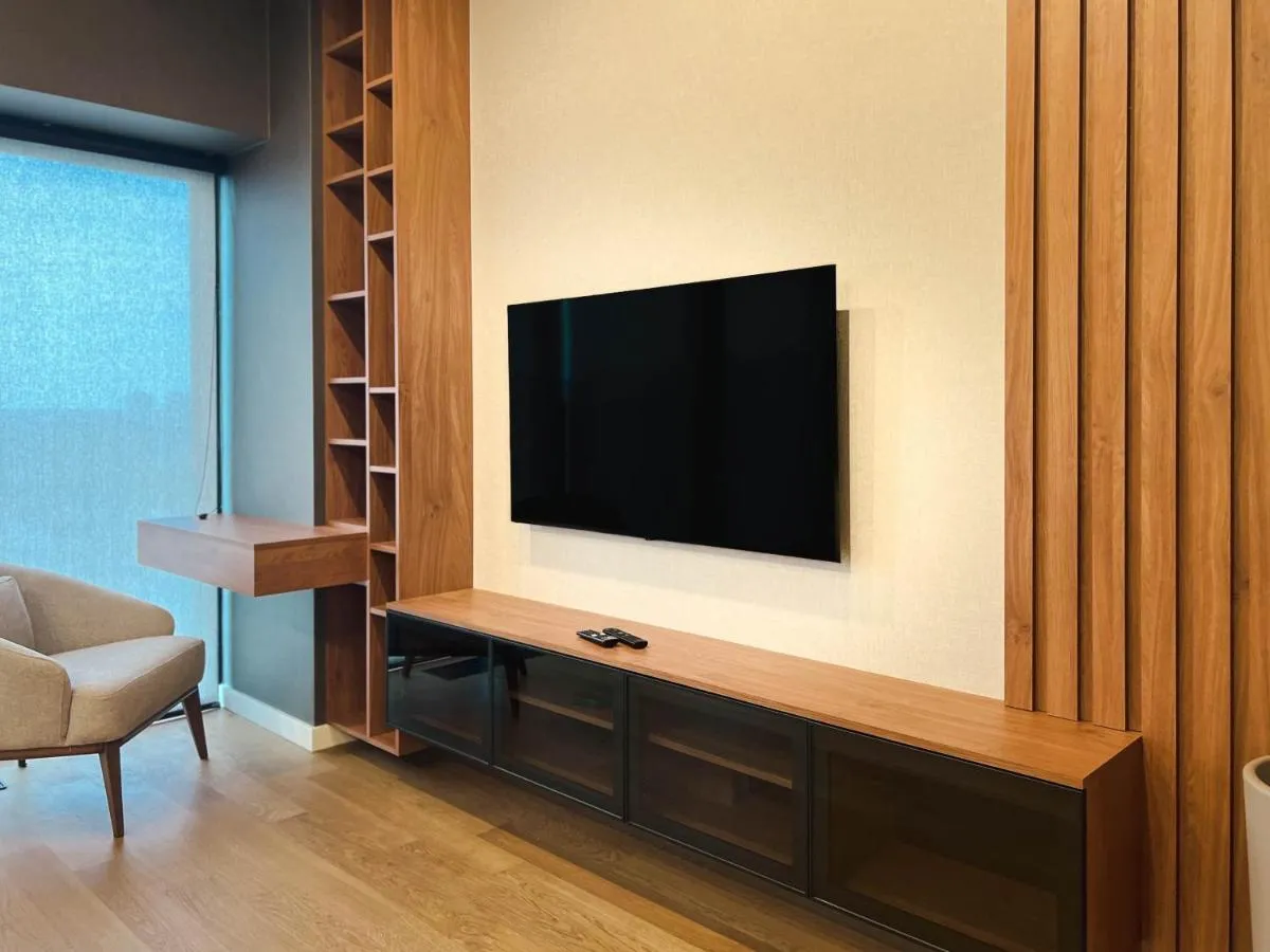 West 65 Luxury Apartments — 5