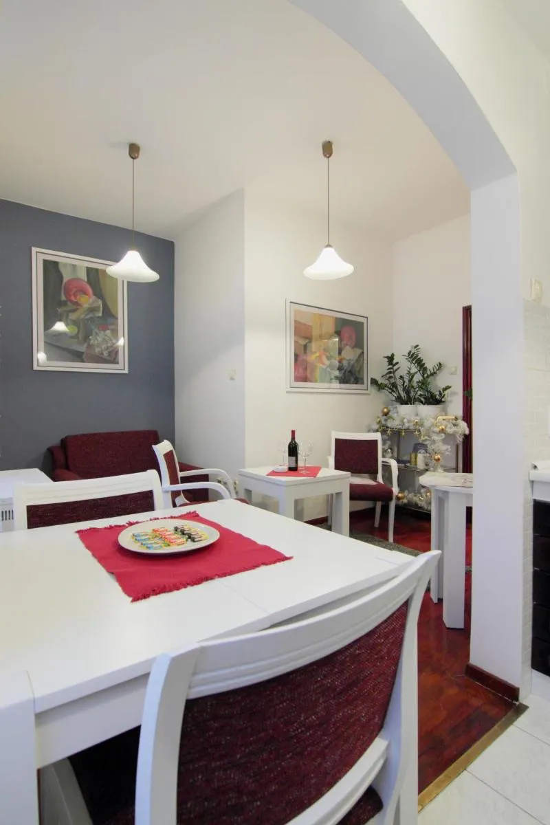 White Apartment — 5