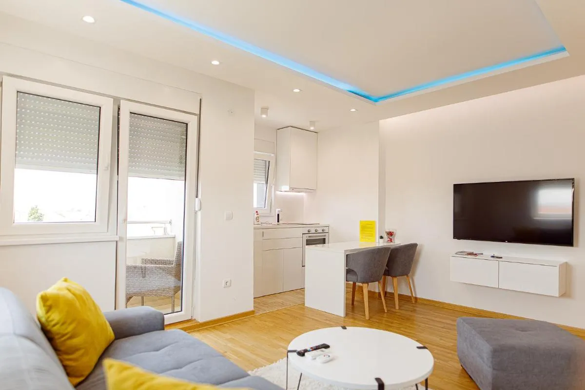 White Apartments — 5