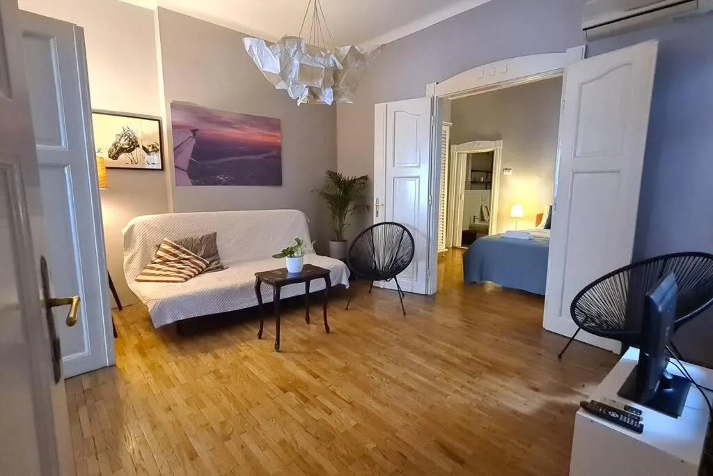 Your Royal 2 bedroom City Center Stay — 3