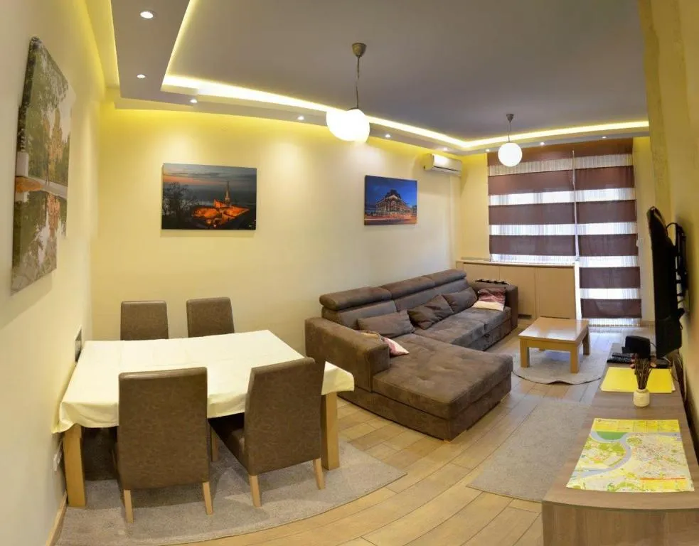 1A Moment Apartment