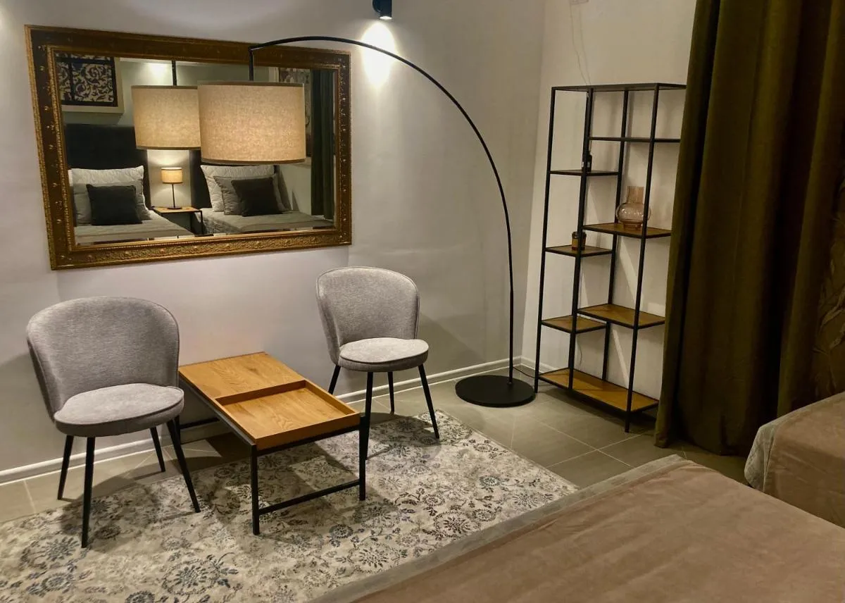4Rooms 4U — 4