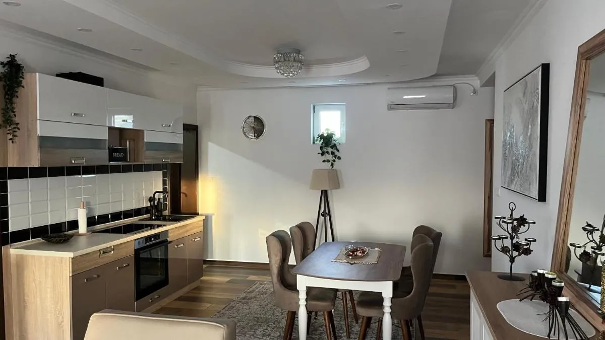 Airport SKY apartments LUX — 4